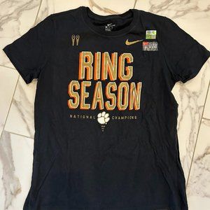 NWOT Clemson Tigers 2018 Championship Ring Season T-Shirt Size M